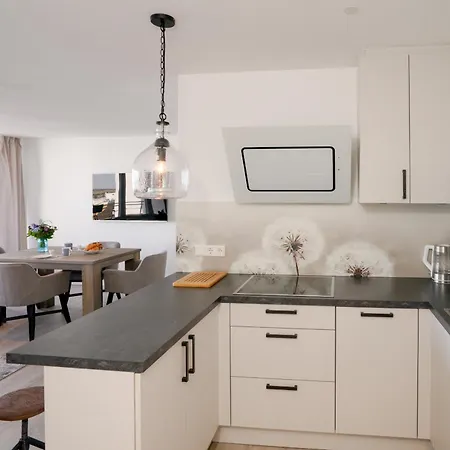 Sylter Welle Mit Kleinem Meerblick * Westerland